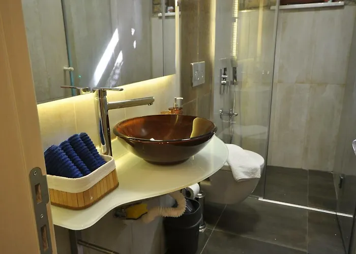 Ottobalat דירה *