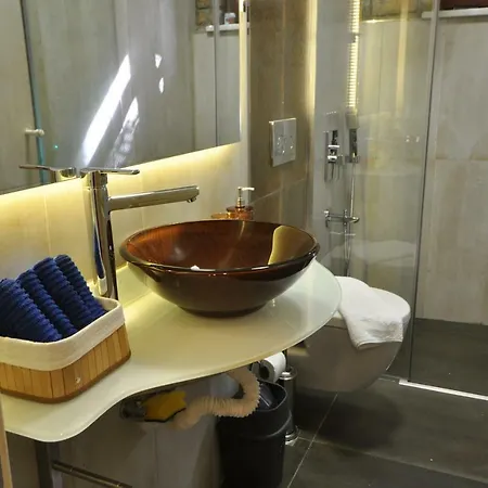 Ottobalat Apartmán *